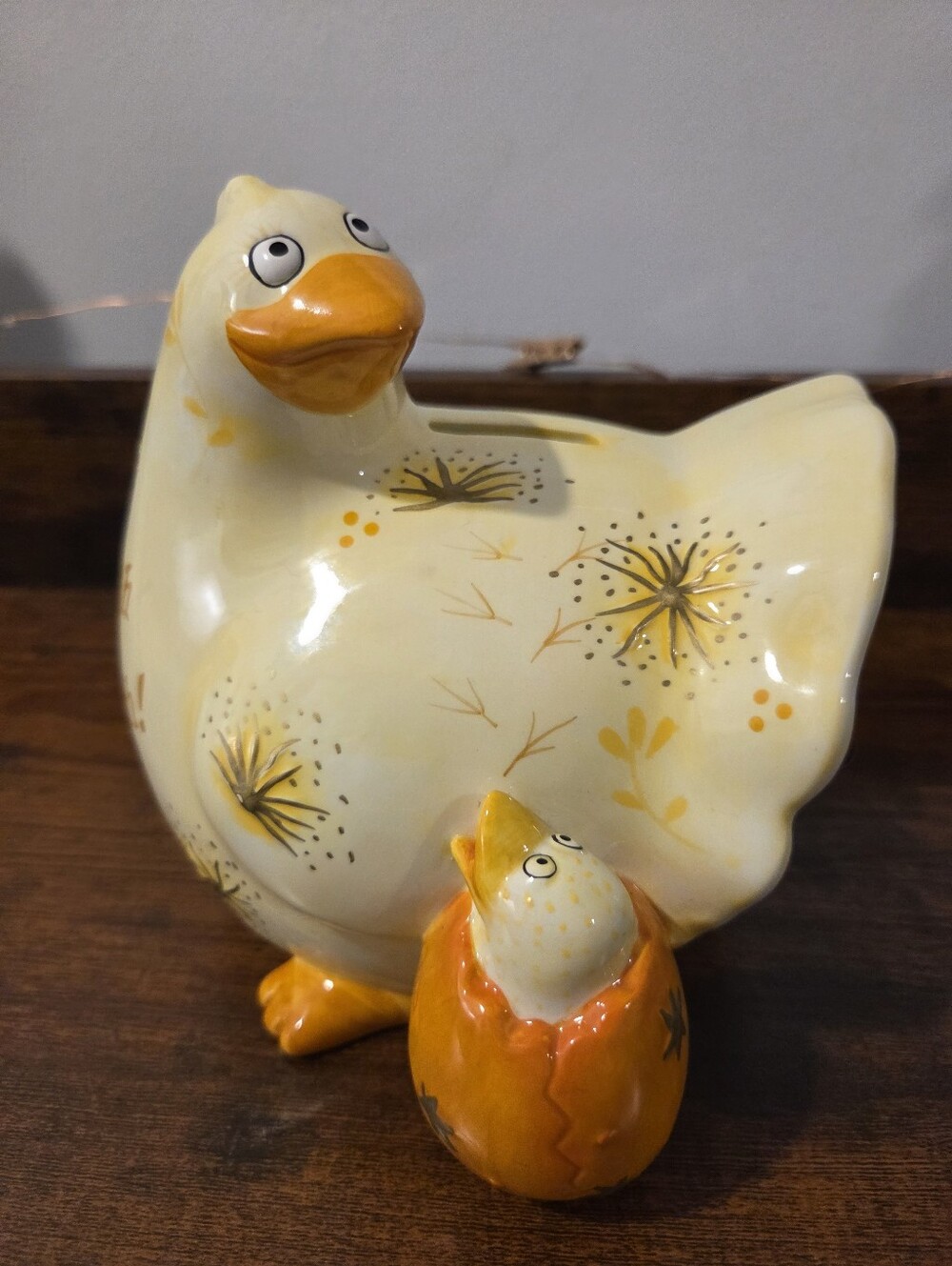 Fitz And Floyd Hatch The Scratch Cermaic Coin Bank Yellow Hen - Piggy Bank